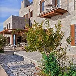 Aegila Boutique Hotel 4*