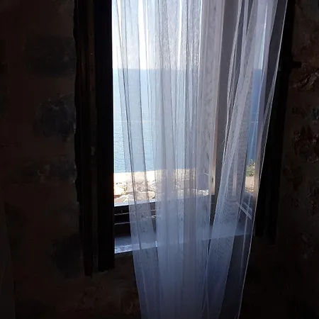 Aegila Boutique Exo Nimfion